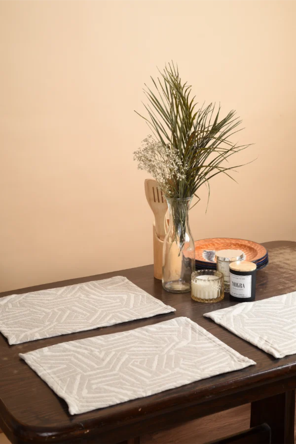 Beige ZIgzag Tablemats image 1