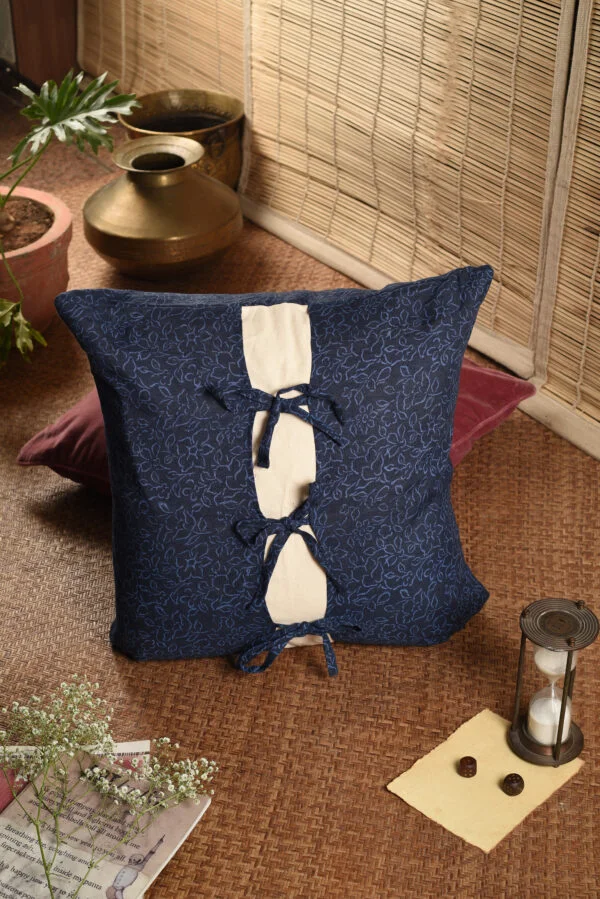 Cascades of Blue Botanical Knotted Sham image 3